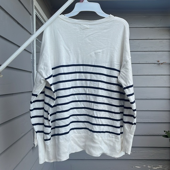 Striped jumper black and white - Picture 5 of 5